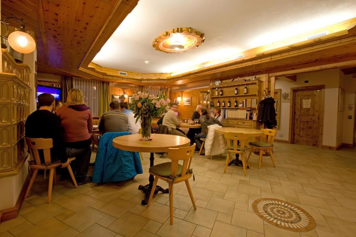 Hotel Garni Al Plan Livigno Exterior foto